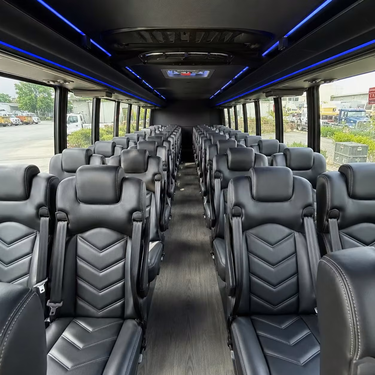 columbus 18 passenger minibus rental
