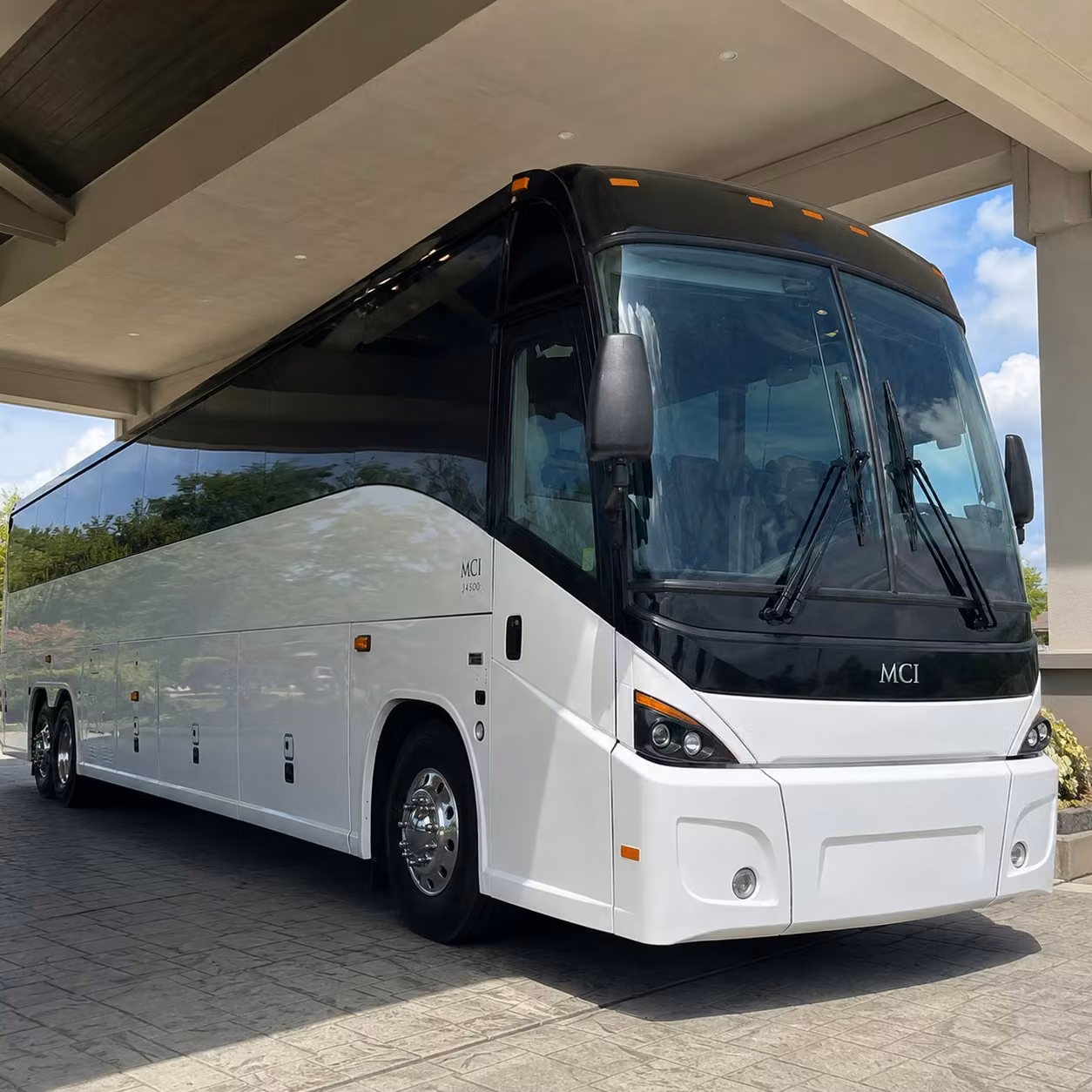 columbus hotel and convention shuttle bus rentals from cmh
